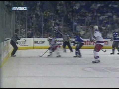 Nikolai Zherdev vs Steven Stamkos Nov 26, 2008