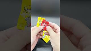 リアルなパッケージを切って開封‼︎中身はアレ!?『シゲキックスシャカシャカミニチュアチャーム』ガチャやってみた♪#ミニチュア#シゲキックス#マスコット#新発売#ガシャポン