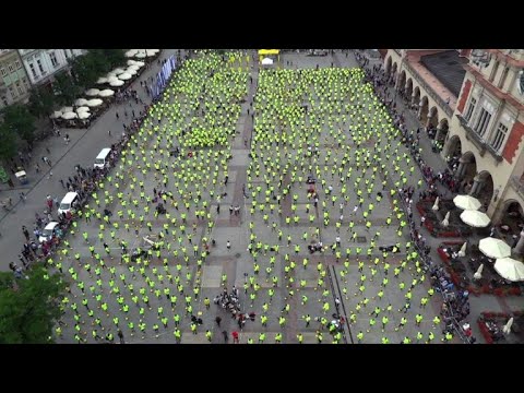 New Guinness World Record set in Krakow for juggling footballs