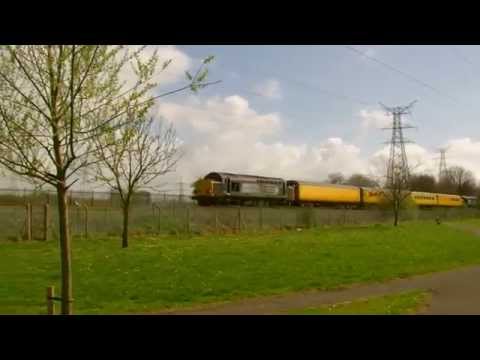 Connahs Quay 14.4.2014 - DRS Class 37 37611 37612 on test train Deeside