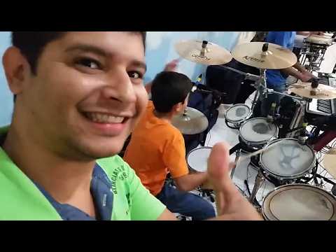 Pequeno GRANDE Batera Guilherme Sousa (Gui Batera) - Banda Som e Louvor