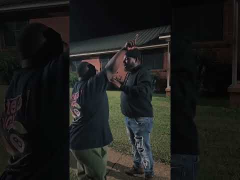 Yay Yay & Fleetwood Bumping Heads While Tall Pine in Mississippi😂