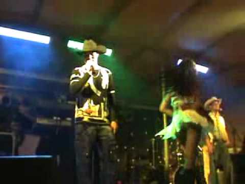 ACONTECEU VIROU MANCHETE     O.flv