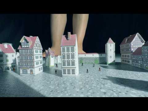 Tiny City Giantess