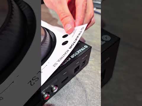 ✨ White, but never innocent - clean looks, dirty mixes. The Traktor S2 MK3 in pure white