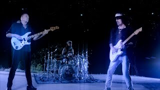 Download lagu The Winery Dogs - Stars mp3