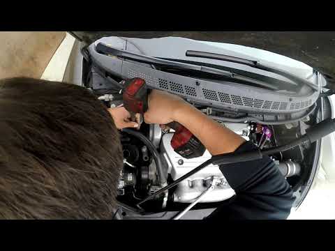 Civic si side engine mount replacement.