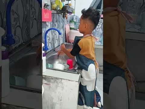 Yuk Bantuin Mamah Dirumah! #anakhebat #rumahidaman #anakidaman #anakbaik#cucipiring