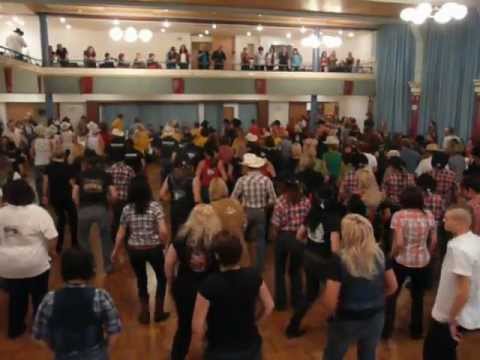 Hallelujah warm up dance in Neudörfl with Adriano Castagnoli and David Villellas