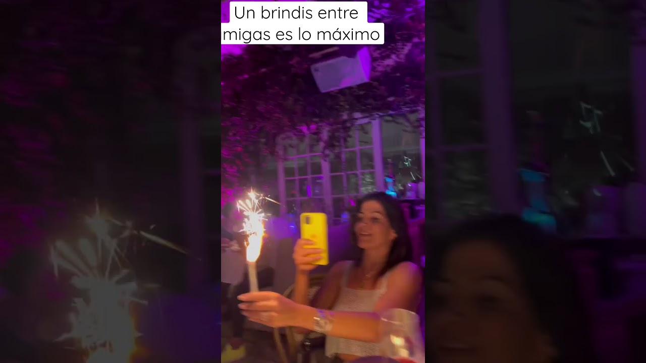 Un brindis entre amigas,es lo máximo