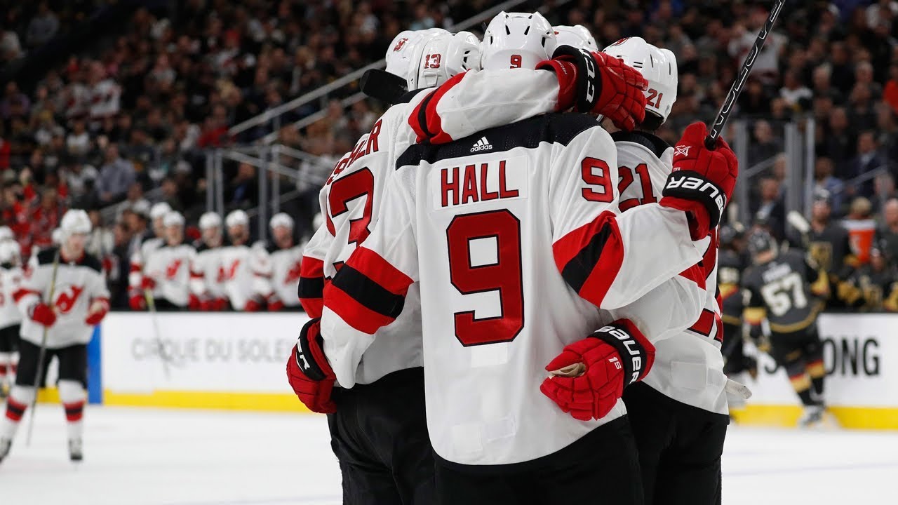 Les Devils MASSACRENT Vegas à la maison...