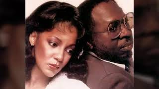 Linda Clifford & Curtis Mayfield - Between You Baby And Me