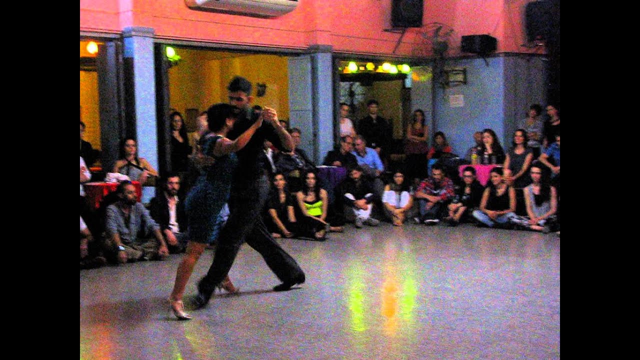 DANA FRÍGOLI y ADRIAN FERREYRA en Viva La Pepa Milonga (3/5)