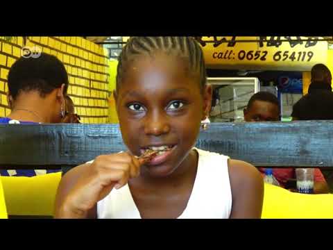 Kitoweo cha firigisi, vichwa na miguu ya kuku