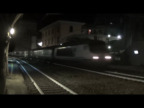 ICN Milano-Siracusa/Palermo con E.402A a Riomaggiore, Cinque Terre