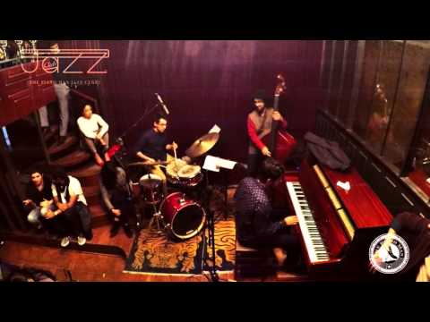 Ron Cha Trio - Yardbird Suite (Delhi 29th Jan 2016)