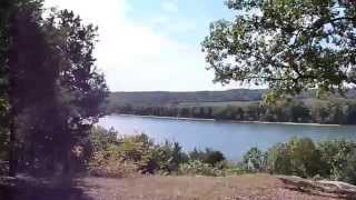 preview picture of video 'Hiking at Mousetail Landing State Park, Linden, Tennessee'