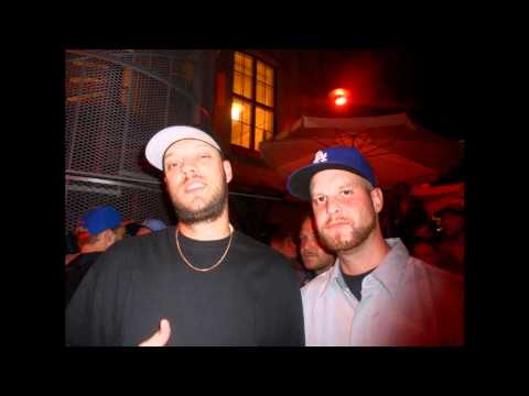 Obnoxiuz - Alla är inte hemma