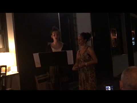 Joline Mara Vohland 14 J. singt spontan in Berlin mit Marisca Mulder