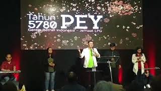 Download lagu Bukti KebesaranMu - NDC mp3
