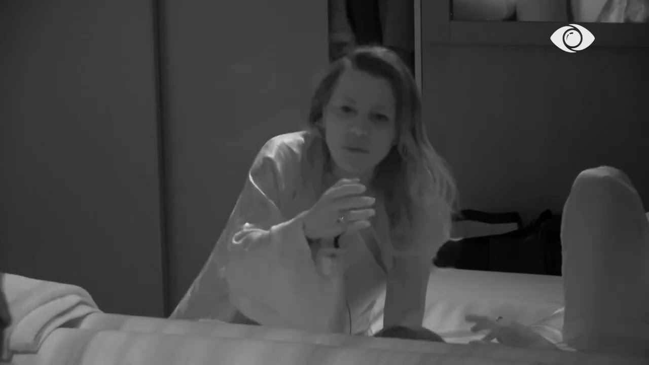 “Do vëmendje”/ Gjesti debat me Rozanën: Çfarë do këtu? Duhet të vijë Rizarta, jo ti! Dil nga krevati