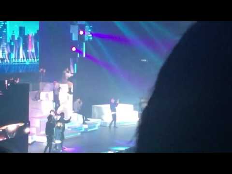 SHINee World V in Hong Kong 20170520 cut