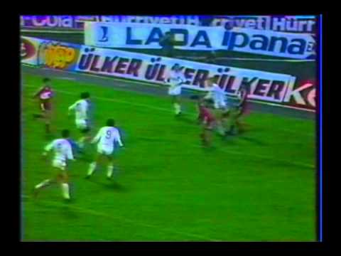 1989 (November 15) USSR 2-Turkey 0 (World Cup Qualifier).avi
