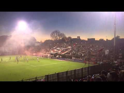 "Dep. Moron Vs. San Lorenzo -En Platense- (video 4)" Barra: Los Borrachos de Morón • Club: Deportivo Morón • País: Argentina