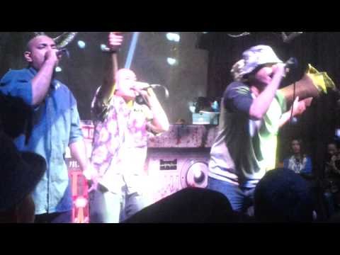 LawaLah Familia - Raja Atau Lagenda