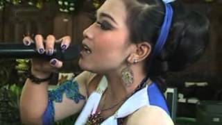 Download lagu Lagu Dangdut - Alang-alang Putih ~ Vita Nesha mp3