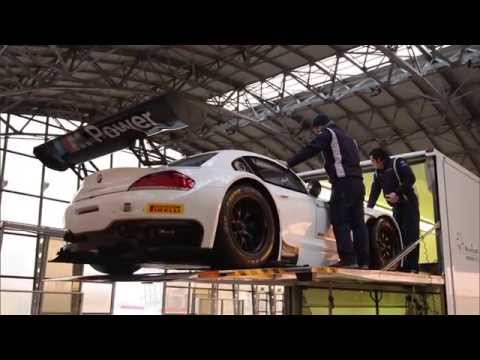 Alessandro Zanardi in the BMW Z4 GT3 | AutoMotoTV