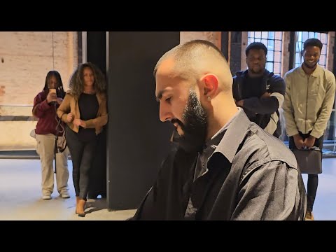 Public Shoppers Love Boogie Woogie Music!