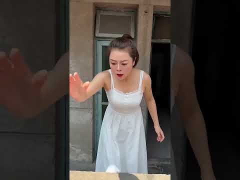 #搞笑视频# #万万没想到# 广西小迷妹