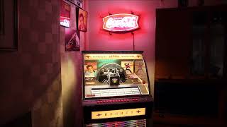 Cliff Richard Constantly.....  L`Edera...  played on the Rocket Juke Box