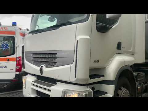 Accident pe DN21, la ieșirea din municipiul Călărași - 6 persoane implicate, o victimă