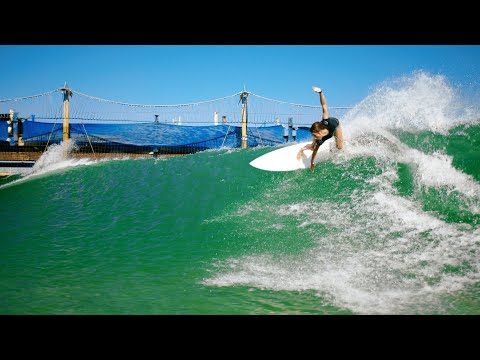 The Women's Final Surf-Off Wave - The Ultimate Surfer