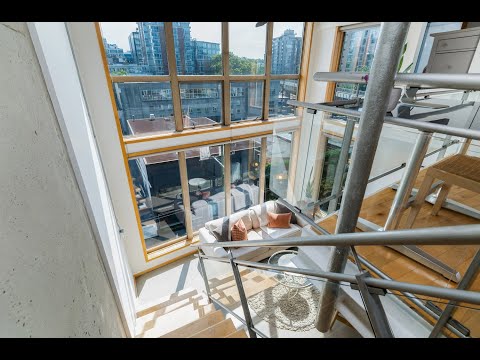 South Granville Loft Vancouver - 509 1529 West 6th Avenue - WSIX
