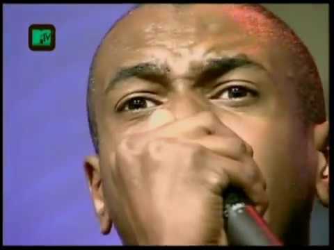 Fim do Silêncio - 03 - Um dia de revolta (Ao vivo Gordo Freak Show 19 08 2006) Romis @LBVIDZ