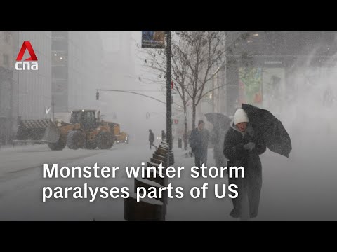 Deadly winter storm hits US, affecting 220 million people and causing travel chaos