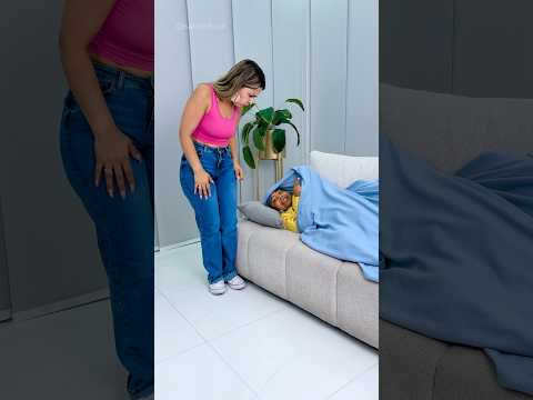 ENGAÑANDO A MAMÁ
