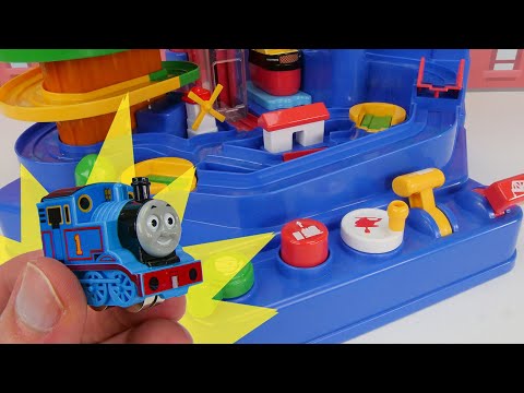 Thomas and Friends Train Playset and Puzzle for Kids!