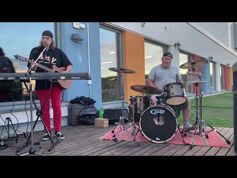 Kärtsy Hatakka & Sale Suomalainen - Vertigo