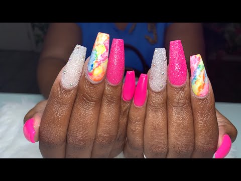 download lagu mp3 mp4 Pink Nails Summer, download lagu Pink Nails Summer gratis, unduh video klip Pink Nails Summer