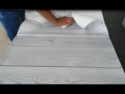 Como forrar  o decorar una superficie con vinilo adhesivo o papel contact