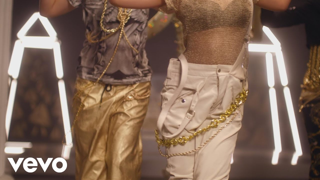 Alyxx Dione ft. Jason Derulo — Chingalinga