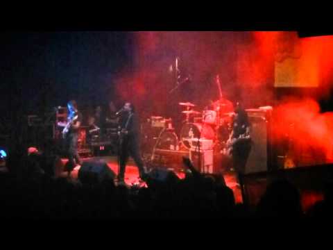 02 - Tito & Tarantula