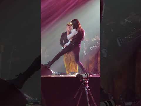 Jeff Scott Soto, Dino Jelusick & Dewa 19 - Bohemian Rhapsody (Queen Cover)