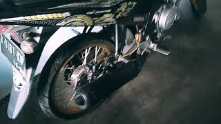 Download lagu Cuplikan Vixion old modifikasi dengan rem cakram belakang mp3 Download lagu Cuplikan Vixion old modifikasi dengan rem cakram belakang mp3