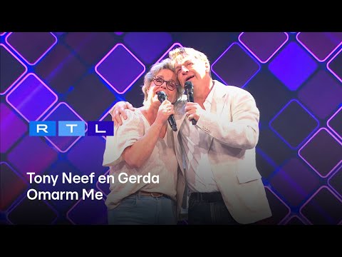 Tony Neef ontroerd na optreden met zus: 'Toen zij ging zingen heb ik zitten huilen' | DNA Singers