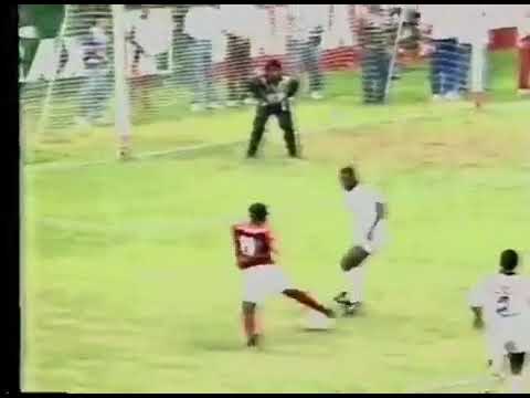 Romário (Flamengo) - 17/02/1995 - Flamengo 3x1 Campo Grande - 2 gols